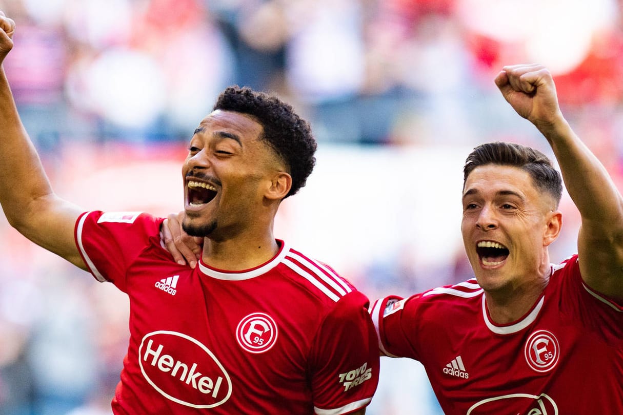 Emmanuel Iyoha (l.): Der Düsseldorfer traf zum 1:0, jubelt hier gegen Darmstadt.