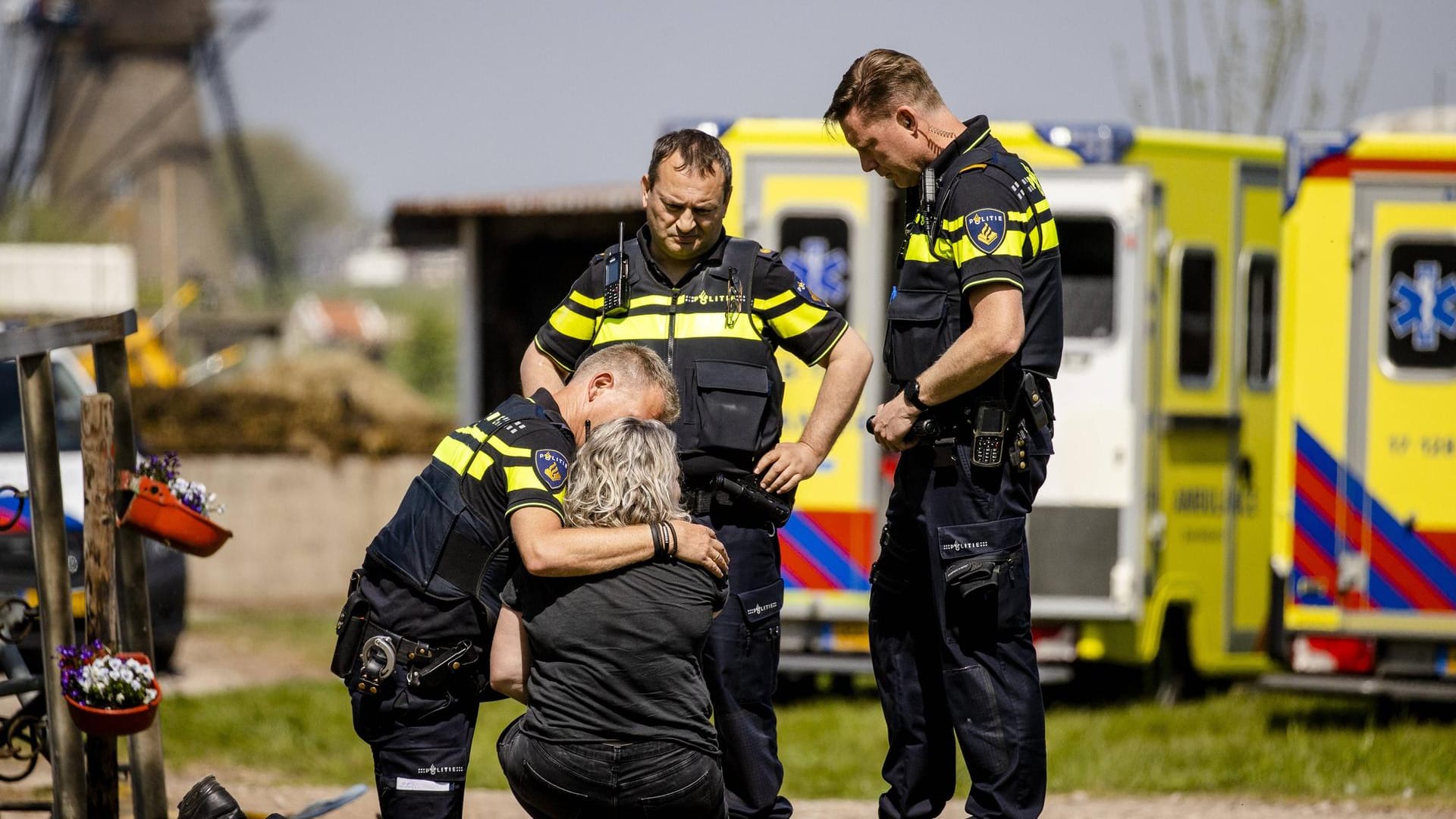 Polizeieinsatz in Alblasserdam: Zwei Menschen starben.