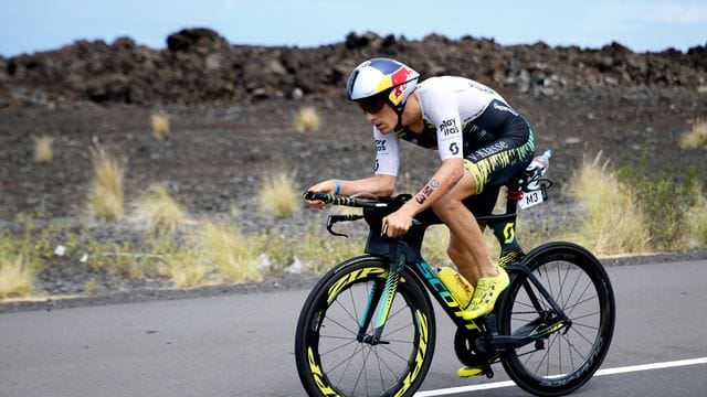 Bei den Männern bleibt nach den Absagen von Jan Frodeno und Patrick Lange noch ein deutscher Ex-Champion übrig: Sebastian Kienle.