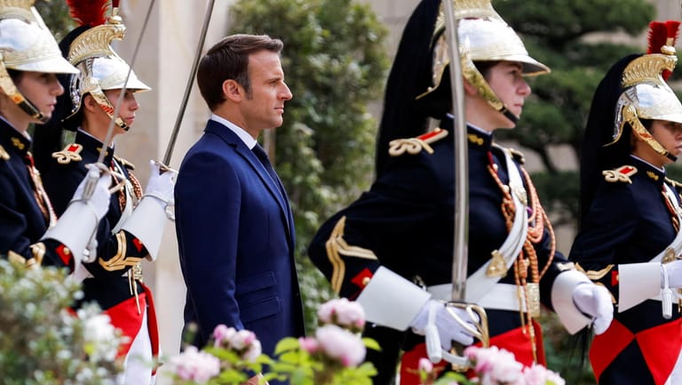 Emmanuel Macron bei seiner Amtseinführung: Es ist bereits seine zweite Amtszeit als Präsident Frankreichs.