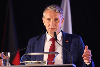 Björn Höcke beim AFD-Landesparteitag in Thüringen: Eine Kandidatur für den Bundesvorstand könne er sich "selbstverständlich" vorstellen, so der Landeschef.