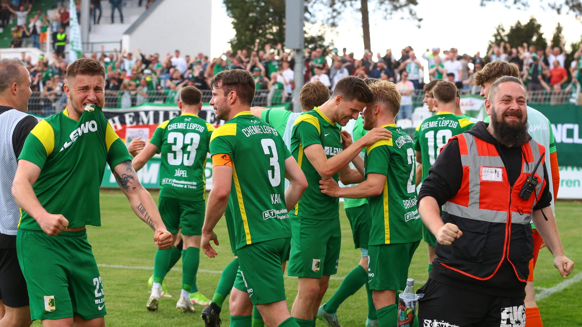 Chemie feiert: Der Siegtreffer fiel in der Nachspielzeit.