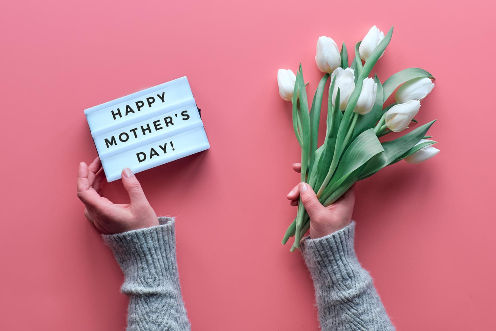 "Happy Mother's Day!" Am 8. Mai 2022 ist Muttertag: Wir zeigen, wie Sie liebe WhatsApp-Grüße verschicken.