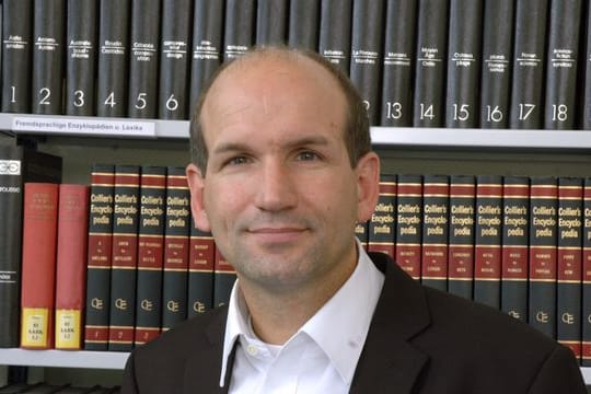 Der Sportwissenschaftler Jürgen Mittag sieht den internationalen Sport im Wandel.