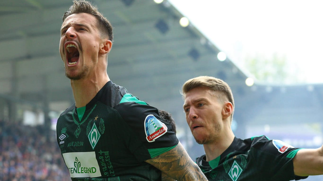 Marco Friedl: Der Bremer jubelt über das 1:0 gegen Aue.