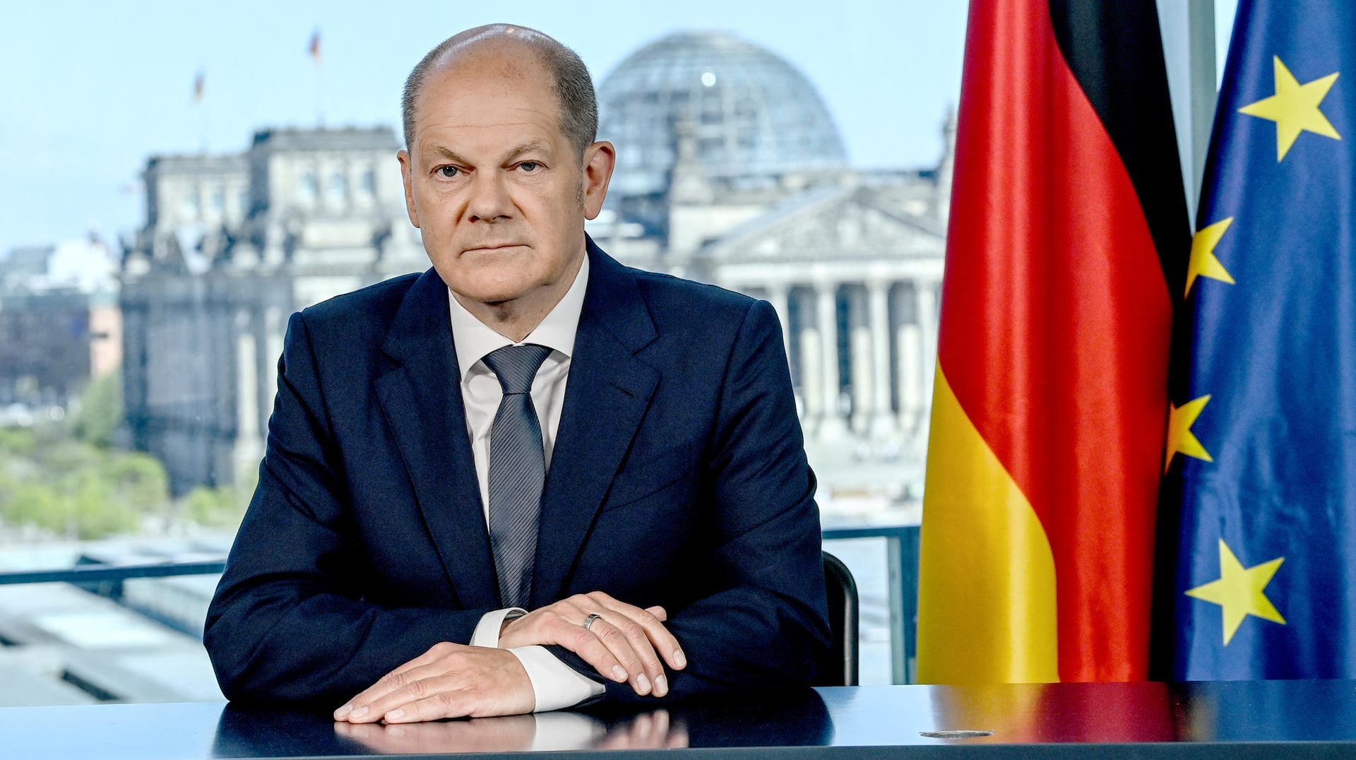 Olaf Scholz bei seiner TV-Ansprache: Er sendet zum Jahrestag des Endes des Zweiten Weltkriegs in Europa eine klare Botschaft.