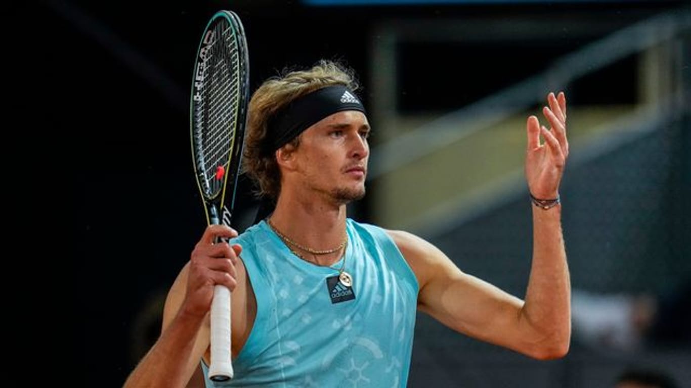 Der deutsche Tennis-Profi Alexander Zverev verliert im Finale des ATP-Masters in Madrid gegen Carlos Alcaraz aus Spanien.