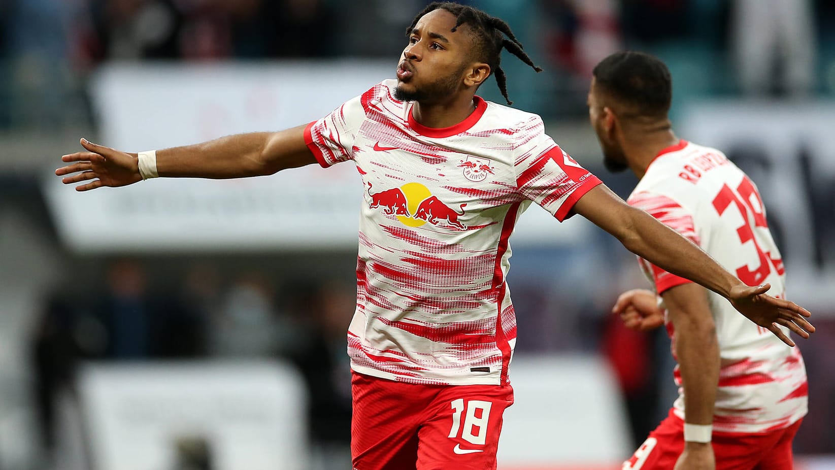 Klare Sache: Christopher Nkunku schenkte Augsburg zwei von vier Gegentoren ein. Klare Sache: Christopher Nkunku schenkte Augsburg zwei von vier Gegentoren ein.