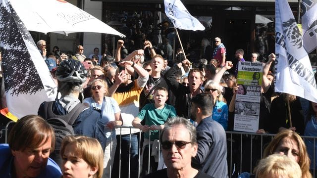 Eierwurf auf Baerbock Eierwurf auf Baerbock