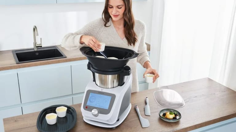 Thermomix-Alternative im Angebot: Bei Lidl erhalten Sie die beliebte Silvercrest-Küchenmaschine Monsieur Cuisine Connect jetzt noch günstiger.