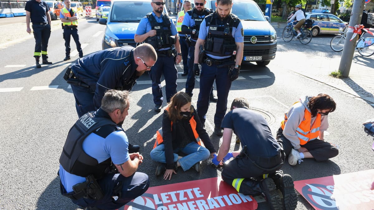 Protest in Leipzig: Nach etwa anderthalb Stunden war die Straße wieder frei.