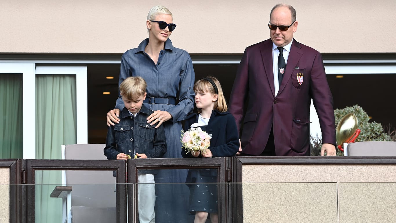 Fürstin Charlène, Fürst Albert, Prinz Jacques und Prinzessin Gabriella: Die Familie zeigte sich am 7. Mai 2022 zuletzt gemeinsam bei einem öffentlichen Termin.
