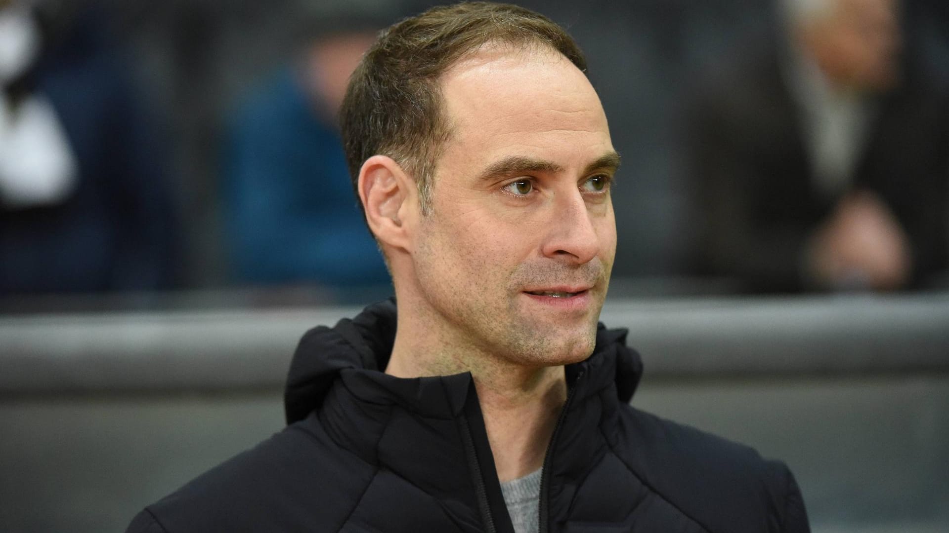 RB-Vorstandschef Oliver Mitzlaff (Archivbild): Der Chef des RB Leipzig wirft Freiburg mangelnden Respekt vor. RB-Vorstandschef Oliver Mitzlaff (Archivbild): Der Chef des RB Leipzig wirft Freiburg mangelnden Respekt vor.