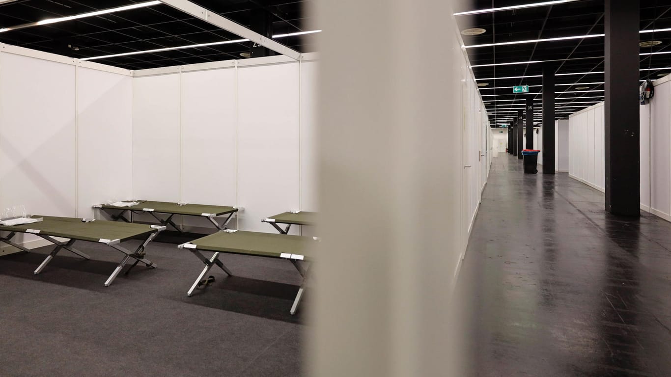 Das Flüchtlingszentrum in der Kölnmesse (Archivbild): Der Fund wurde in der Einrichtung im Stadtteil Deutz gemacht.