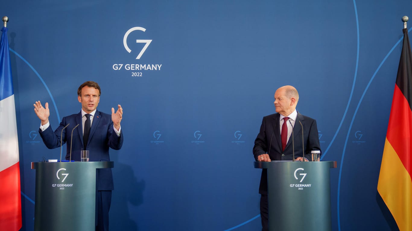 Macron und Scholz beim gemeinsamen Pressestatement: Beide betonten die deutsch-französische Partnerschaft.