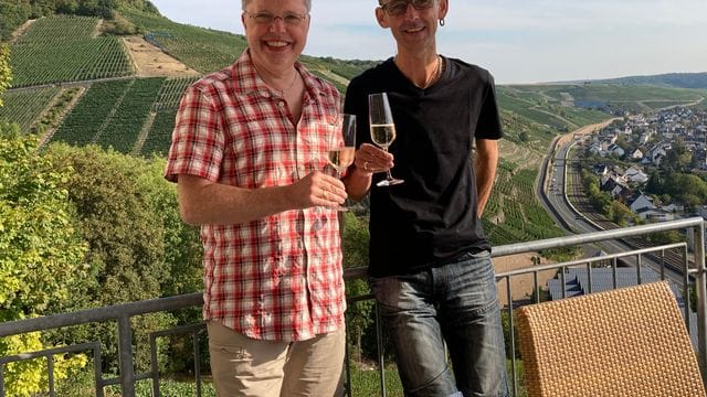Rainer Teuber und sein Mann Karl-Heinz Armeloh