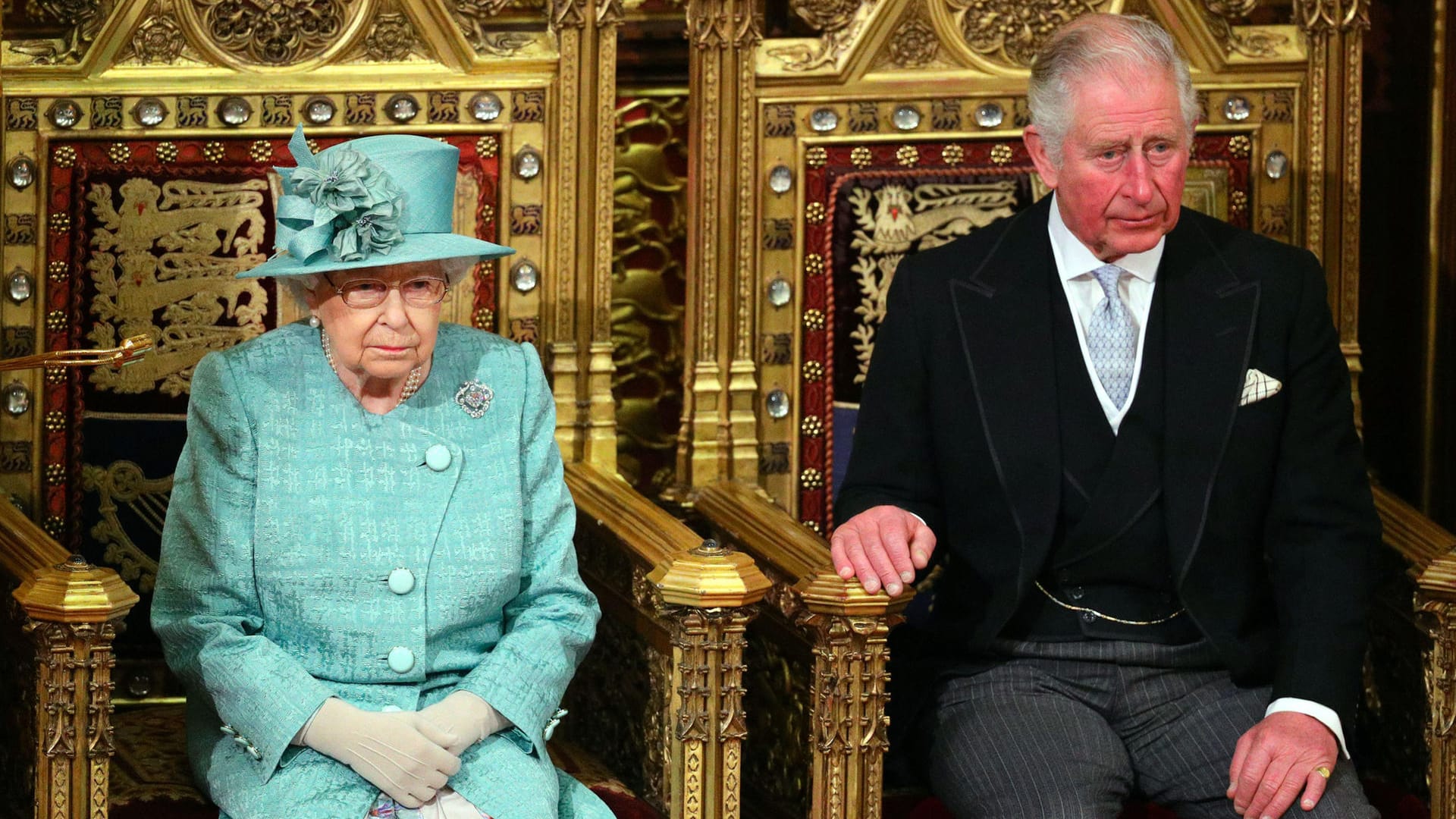 Queen Elizabeth II. und Prinz Charles: Die Monarchin wurde bei der Parlamentseröffnung von ihrem Sohn vertreten.