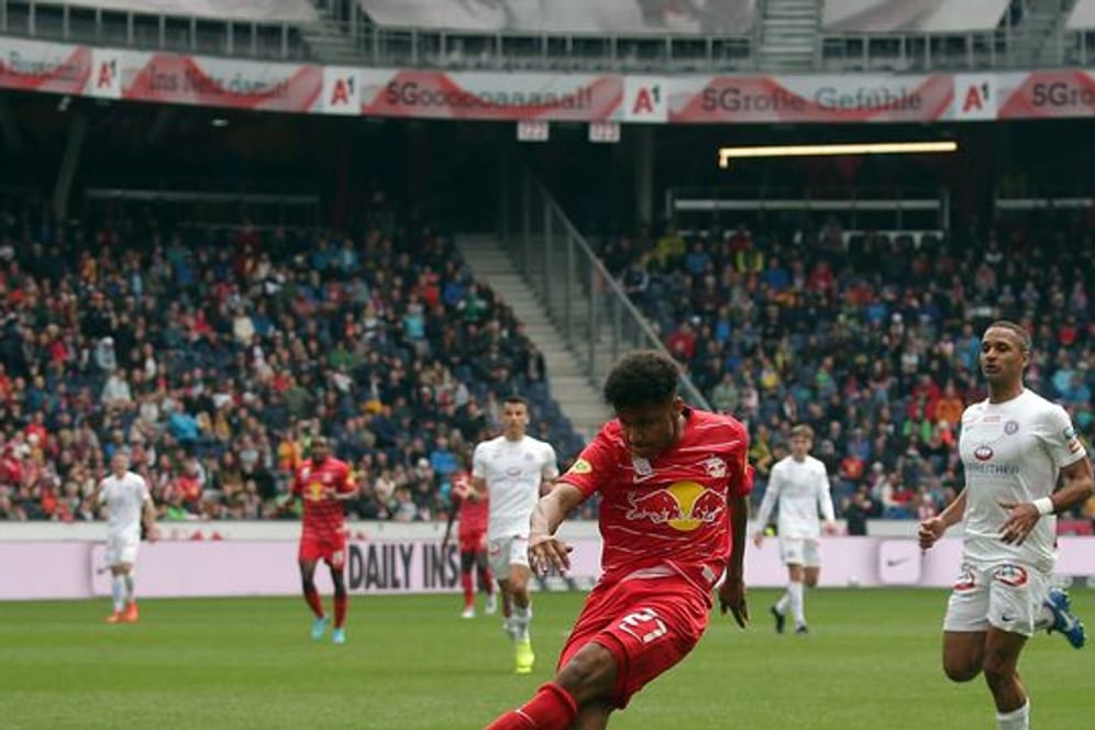 Karim Adeyemi soll sich in Dortmund befinden und zeitnah einen Vertrag unterschreiben.