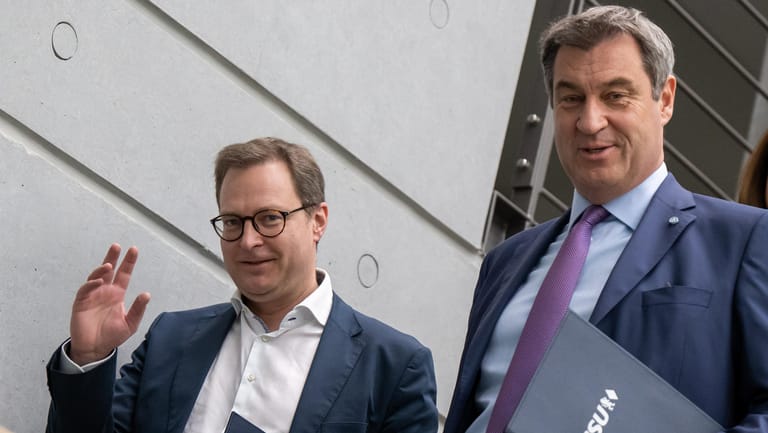 Söder mit dem Neuen: Vergangene Woche stellte der CSU-Chef Huber als neuen Generalsekretär vor.