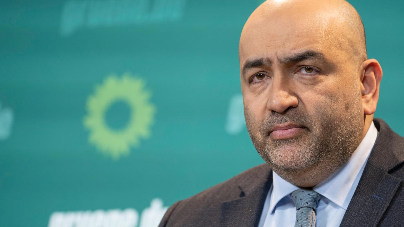 Omid Nouripour: Der Grünen-Chef kritisiert die Union bei den Verhandlungen ums Sondervermögen.