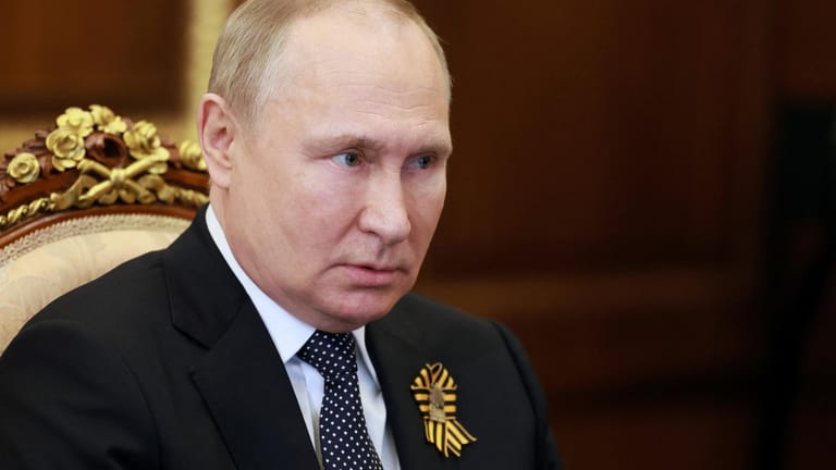 Putin am "Tag des Sieges", dem 9. Mai, in Moskau: Der russische Präsident könnte sich "drastischeren Mitteln" zuwenden, befürchten die US-Geheimdienste.
