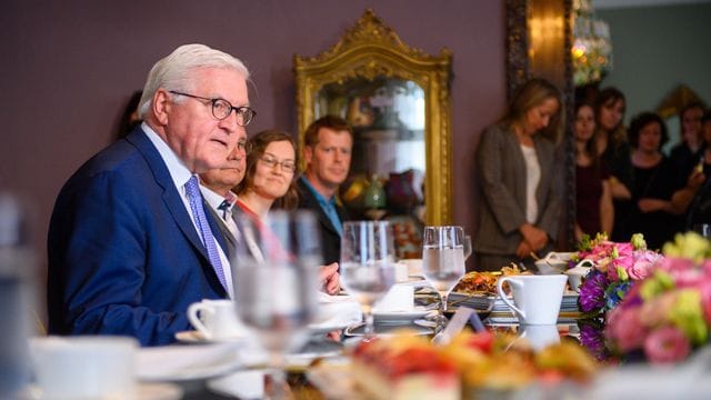 Steinmeier setzt seinen Aufenthalt in Quedlinburg fort