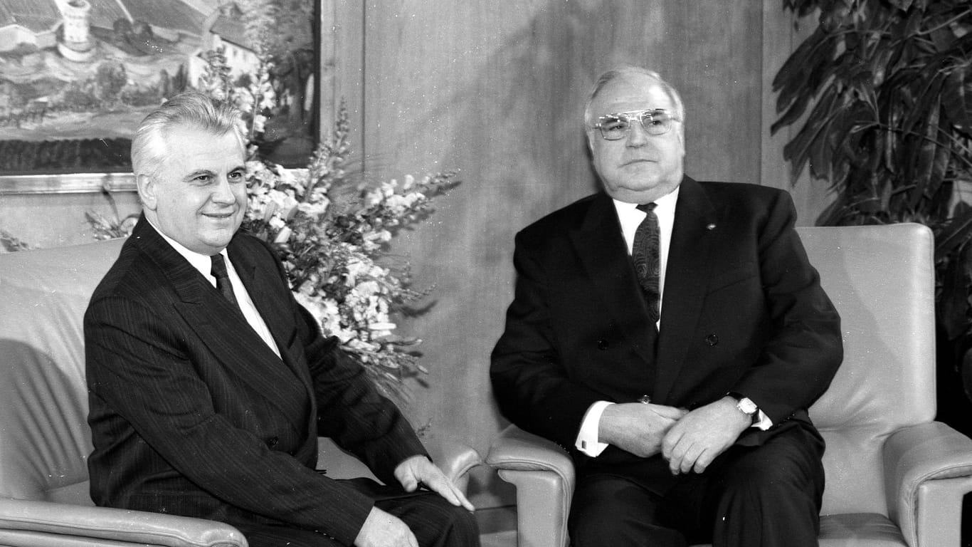 Leonid Krawtschuk bei einem Treffen mit dem damaligen Bundeskanzler Helmut Kohl in Bonn (Archivbild).