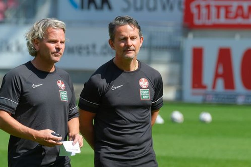 Vorstellung des neuen FCK-Trainers Dirk Schuster (r), mit Co-Trainer Sascha Franz.