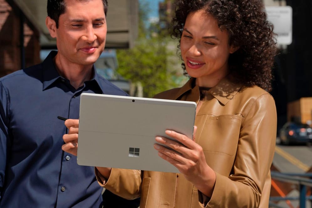 Sichern Sie sich heute das Microsoft-Tablet Surface Pro X zum Rekord-Tiefpreis!