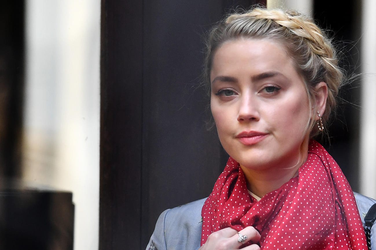 Amber Heard: Die Schauspielerin streitet sich mit ihrem Ex-Mann Johnny Depp aktuell vor Gericht.