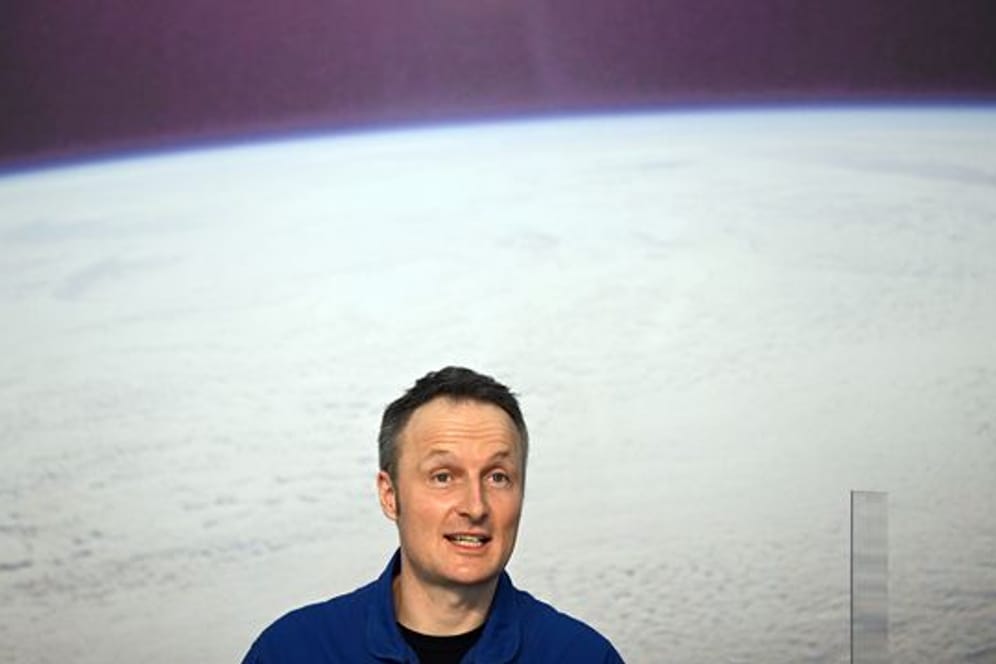 Der Astronaut Matthias Maurer berichtet nach der Rückkehr von seiner Weltraummission von seinen Erlebnissen im All.