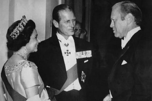 Elisabeth und Philip empfangen 1976 den US-Präsidenten Gerald Ford in London.