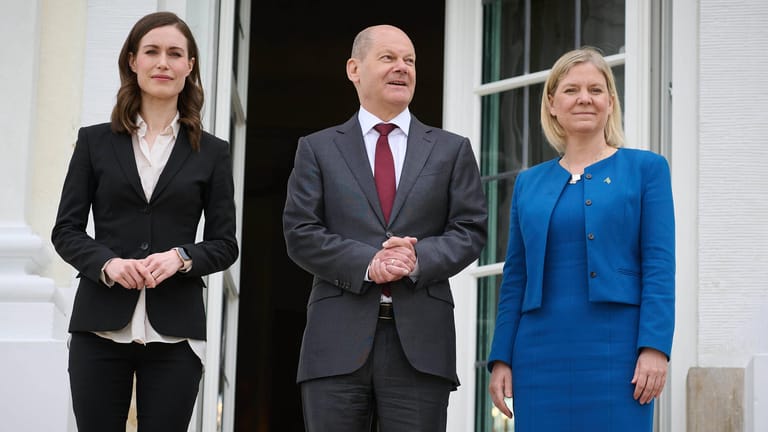 Sanna Marin, Olaf Scholz und Magdalena Andersson: Die drei sozialdemokratischen Regierungschefs von Finnland, Deutschland und Schweden trafen sich Anfang des Monats in Schloss Meseberg.