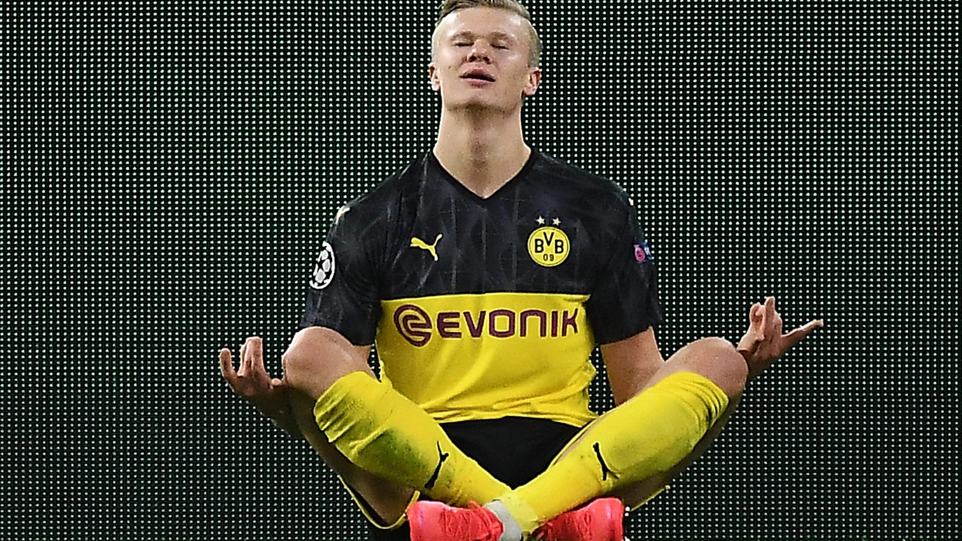 Erling Haaland im Februar 2020 beim Heimspiel gegen Paris Saint-Germain in der Champions League.