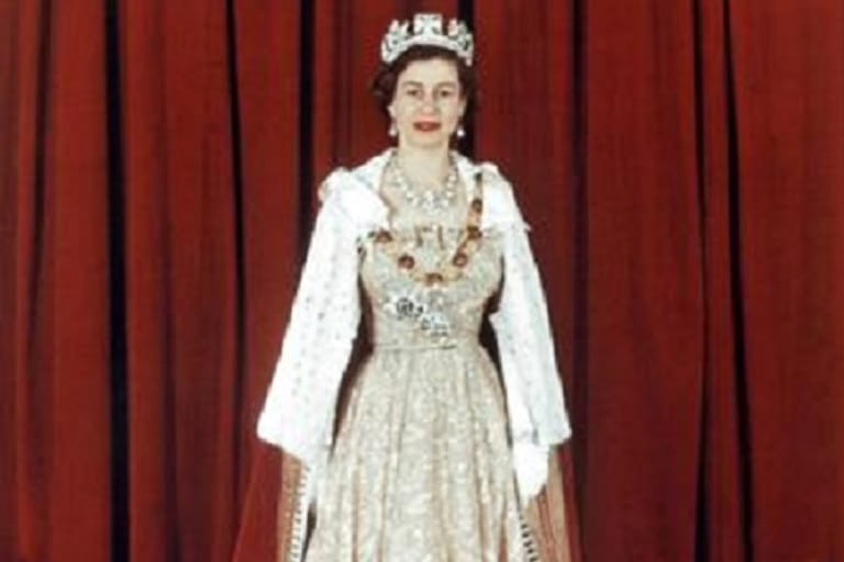 Juni 1953: Queen Elisabeth II. am Tag ihrer Krönung.