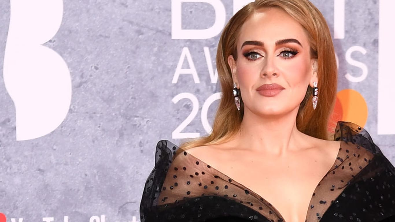 Adele: Die Sängerin und ihr Partner haben sich offenbar ein Haus gekauft.