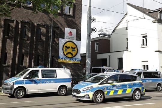 Polizeieinsatz an zwei Schulen in Essen