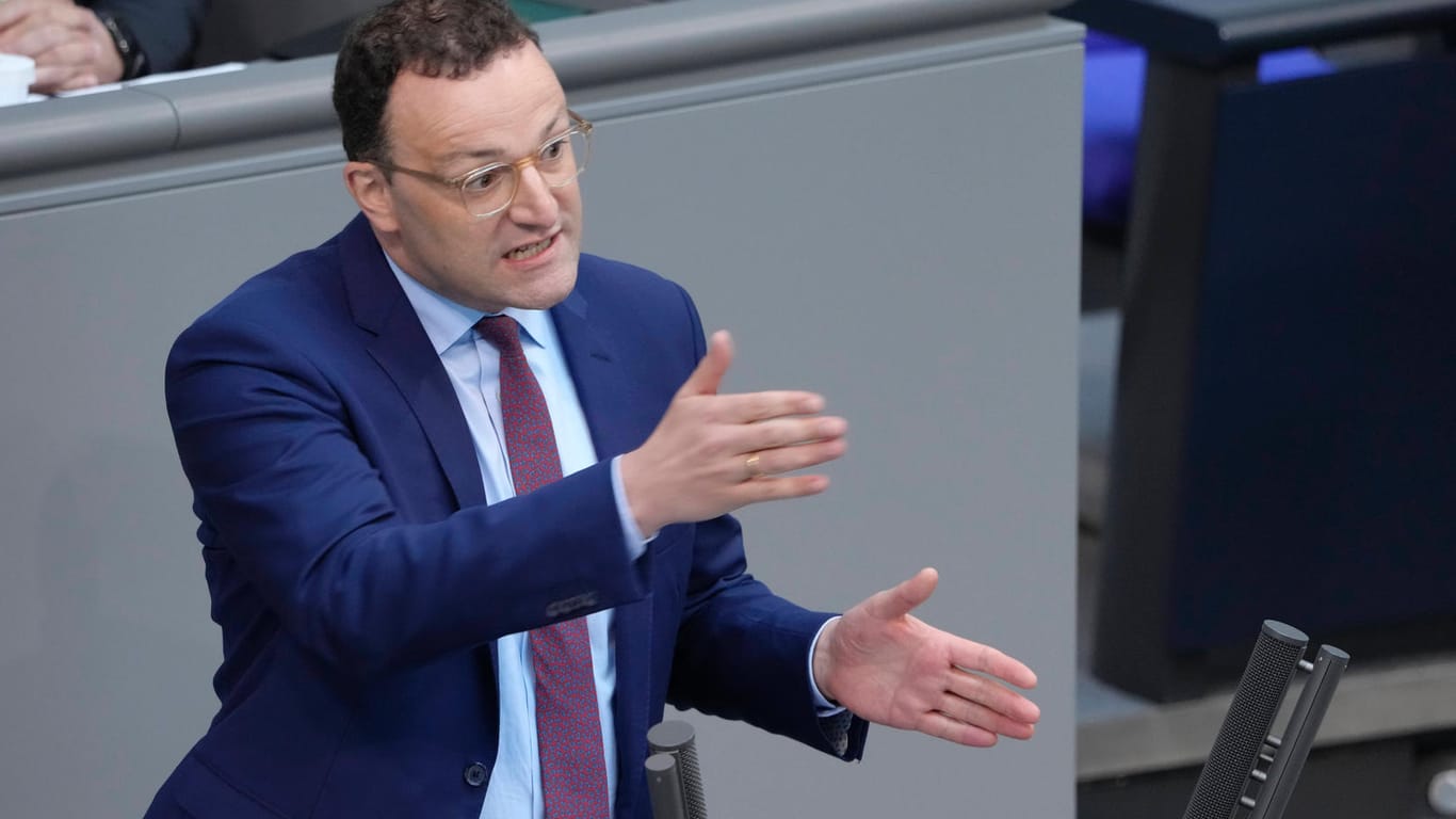 Jens Spahn: Der CDU-Politiker fordert einen Plan, um steigende Preise abzufedern.
