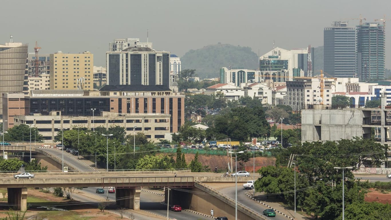 Nigerias Hauptstadt Abuja (Archiv): In mehreren nördlichen Bundesstaaten gilt seit dem Jahr 2000 die Scharia.
