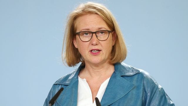 Lisa Paus