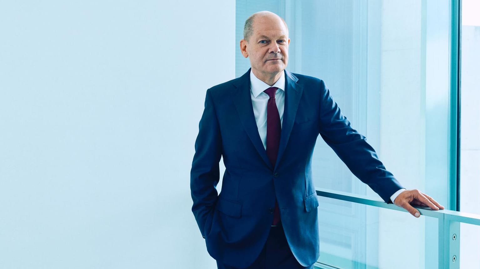 In der Ruhe liegt die Kraft: Olaf Scholz beim Foto-Shooting.