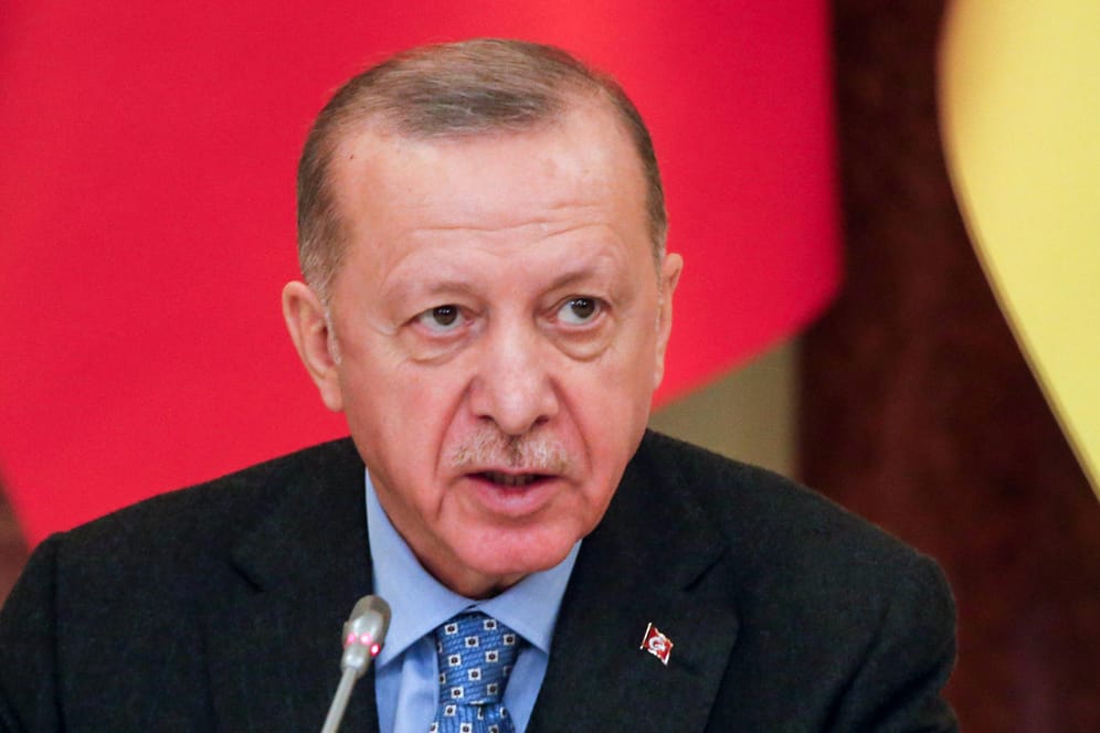 Recep Tayyip Erdoğan: Der türkische Präsident sieht eine Nato-Mitgliedschaft von Schweden und Finnland kritisch.