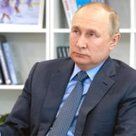 Der russische Präsident Wladimir Putin: Ein Nato-Beitritt Finnlands werde zu einer Verschlechterung der Beziehungen führen, warnt er.