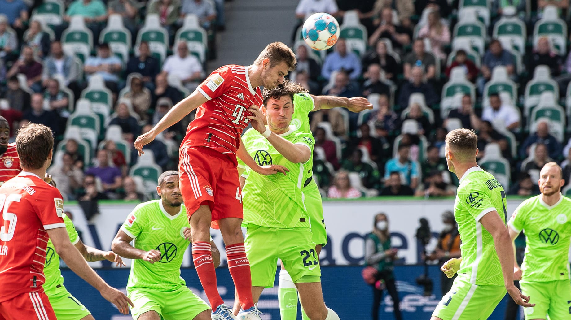 Josip Stanisic: Der Youngster brachte die Münchener zwischenzeitlich in Führung. Josip Stanisic: Der Youngster brachte die Münchener zwischenzeitlich in Führung.