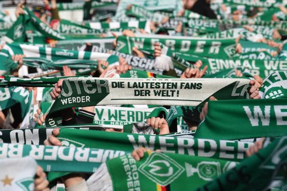 Die Werder-Fans hoffen auf den Aufstieg.