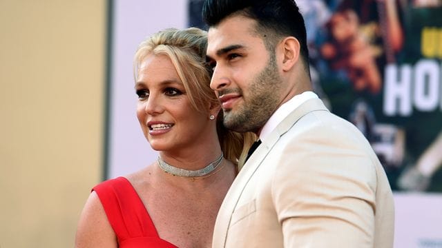 Britney Spears und Sam Asghari geben die Hoffnung nicht auf. Britney Spears und Sam Asghari geben die Hoffnung nicht auf.