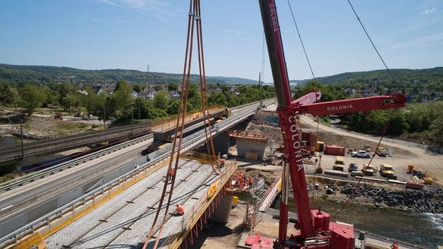 Ahrbrücke Sinzig wird wieder aufgebaut