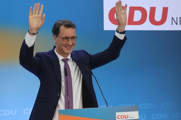 Der bisherige NRW-Ministerpräsident und CDU-Spitzenkandidat Hendrik Wüst: Seine Partei wird erneut stärkste Kraft.