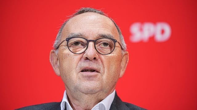 Walter-Borjans: SPD sollte jetzt nicht die Backen aufpusten Walter-Borjans: SPD sollte jetzt nicht die Backen aufpusten