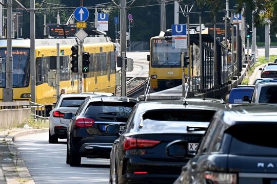 Umfrage zeigt: Bei der eigenen Mobilität ist vielen Menschen in Deutschland Flexibilität und Unabhängigkeit wichtiger als Umweltfreundlichkeit.